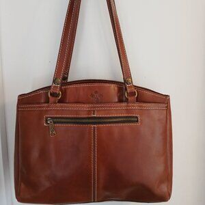 Patricia Nash Classic Shoulder Bag🤎